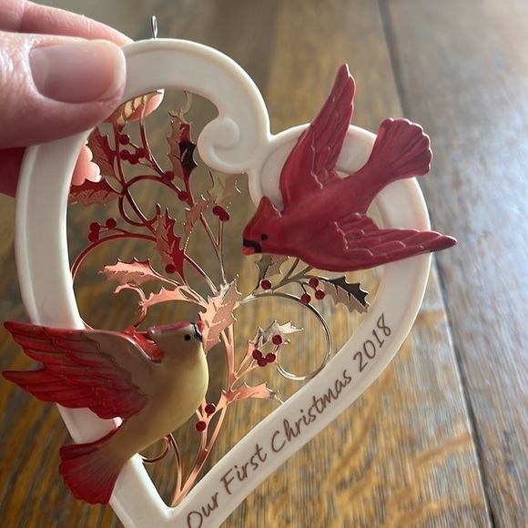 Hallmark keepsake our first Christmas together 2018 inbox - Picture 5 of 8